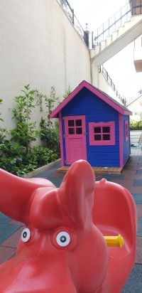 Mavi-Pembe Ahşap Çocuk Oyun Evi 2